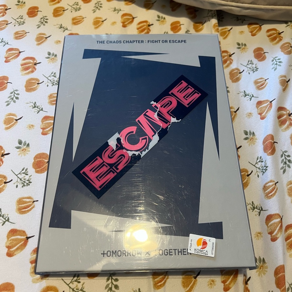 TXT ESCAPE ALBUM